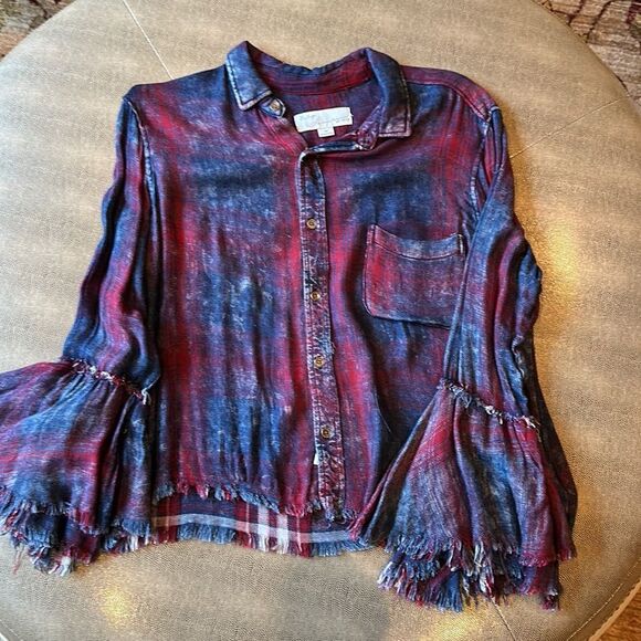 VINTAGE HAVANA blue and red plaid cropped button down w/fringe bell sleeves. - Picture 5 of 9